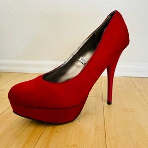 Sz 9, Red, Mossimo Pumps